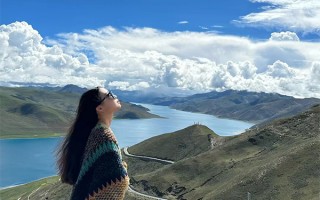 这个季节去西藏应该穿什么衣服合适？这个时间去西藏要准备什么衣服？