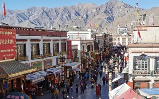 一般两个人什么时候去拉萨旅游最合适？去拉萨玩的话什么时候合适？