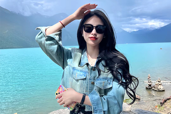 巴松措单女玛尼堆1.jpg