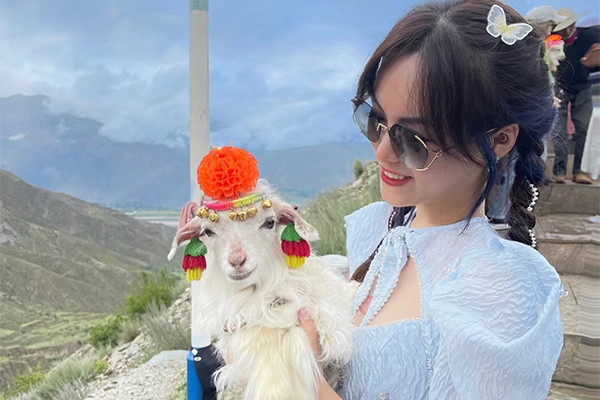 羊湖单女小羊羔1.jpg