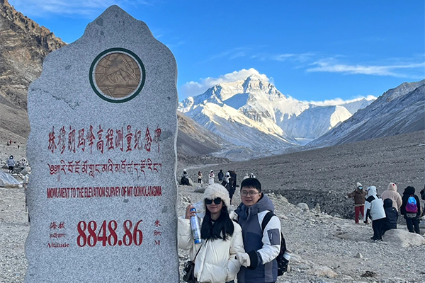 珠峰4 情侣 已发.jpg 珠峰4 情侣 已发.jpg