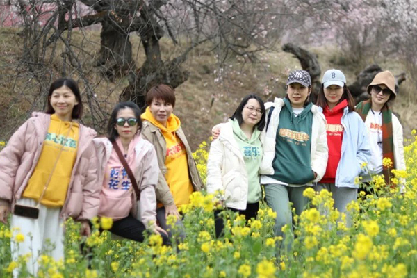 多女桃花2.jpg